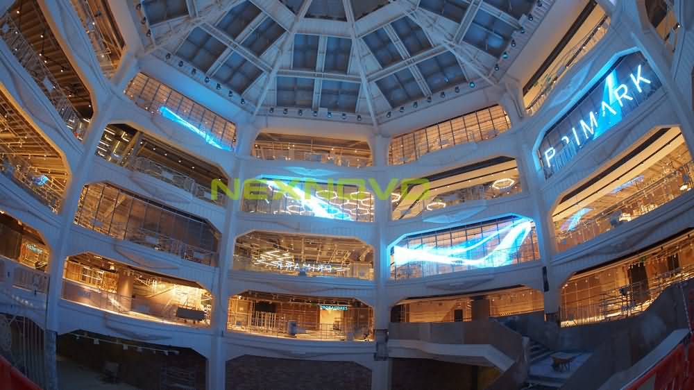 Spain Madrid PRIMARK flagship shopping mall transparent LED display(图1)