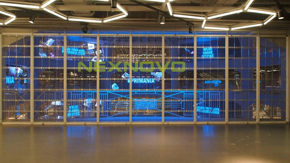 Spain Madrid PRIMARK flagship shopping mall transparent LED display(图2)