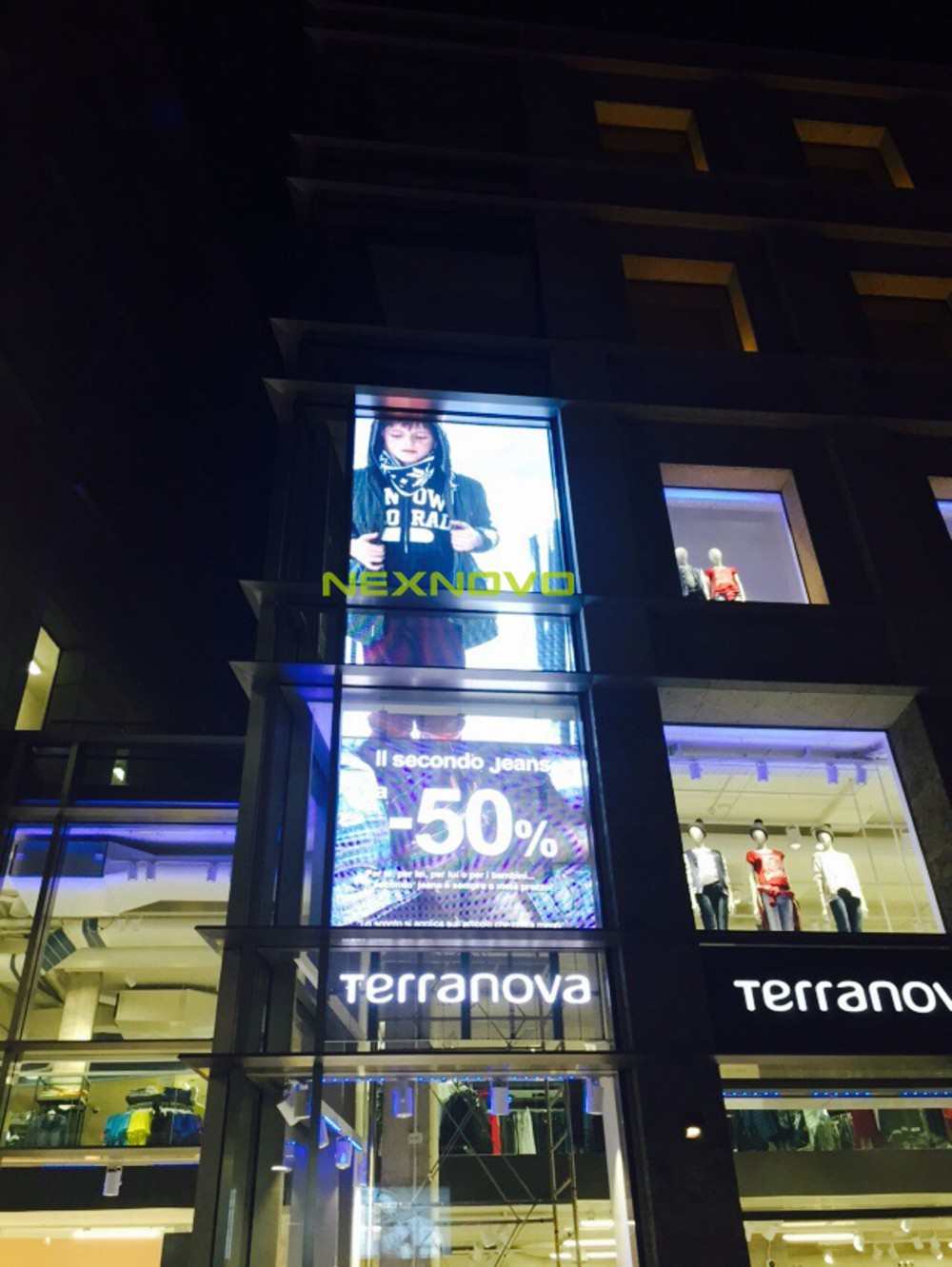 Italy Terranova and Calliope brand flagship transparent LED display(图5)
