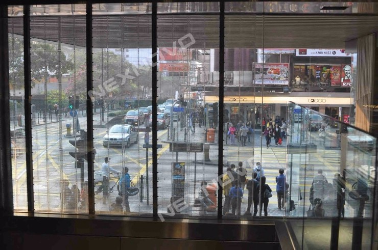 NEXNOVO Transparent LED display in Chow Sang Sang store in Hong Kong(图1)